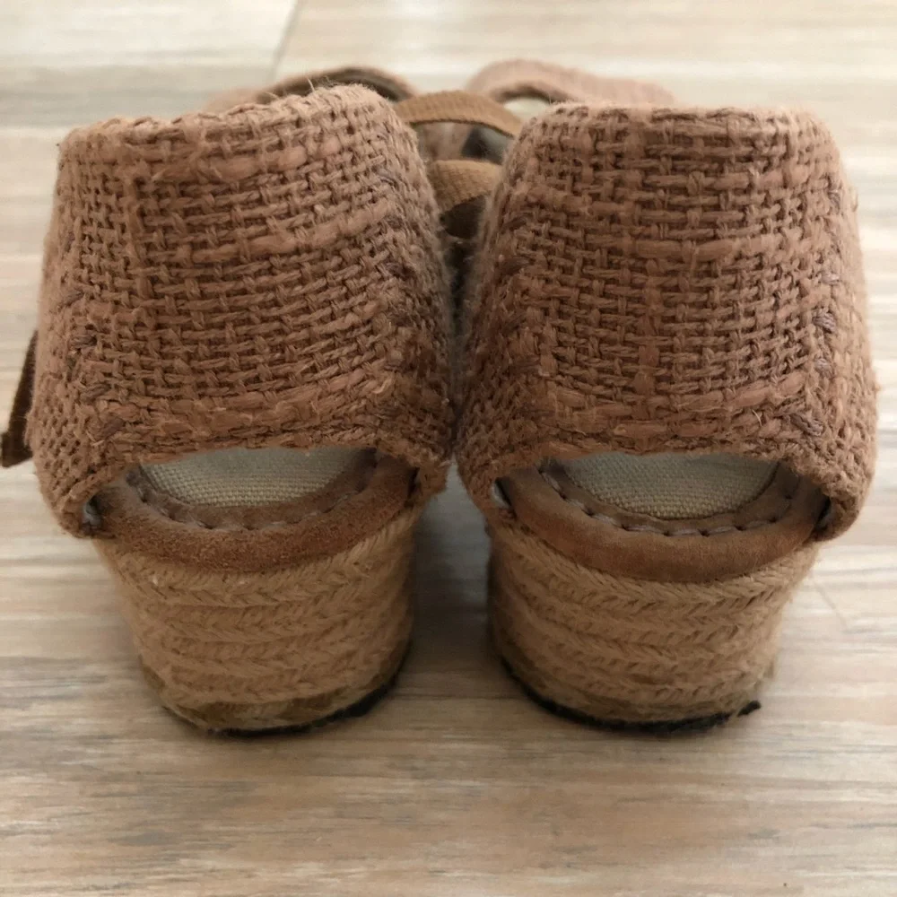 UGG Delmar Espadrille Size 10